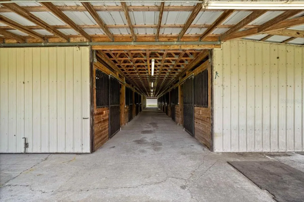 5065 NW 150TH AVENUE Morriston, FL 32668