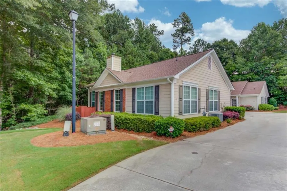 184 Camry Lane Grayson, GA 30017