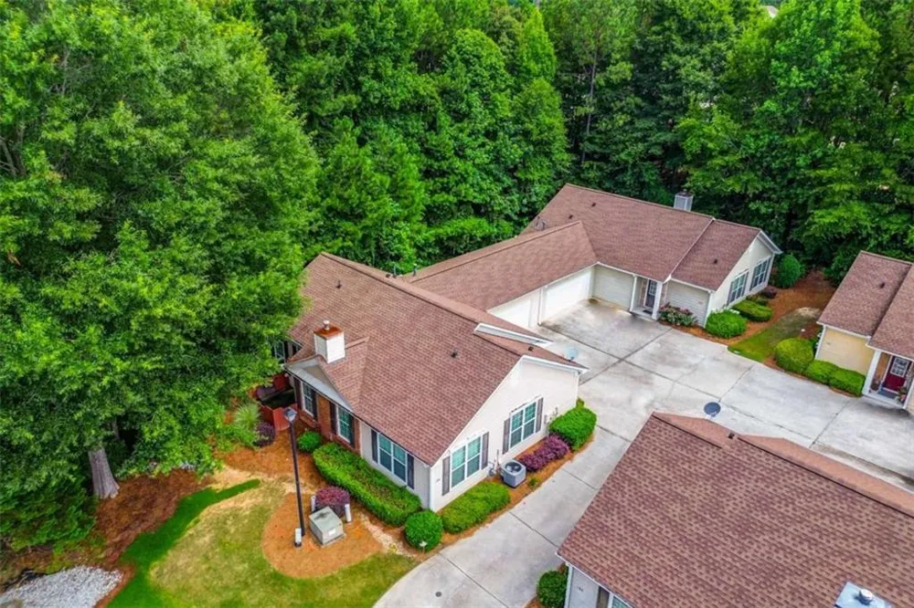 184 Camry Lane Grayson, GA 30017