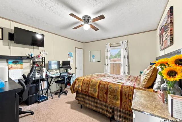 125 ACORN HOLW Poteet, TX 78065