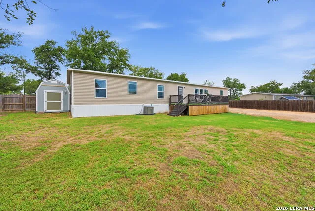 125 ACORN HOLW Poteet, TX 78065