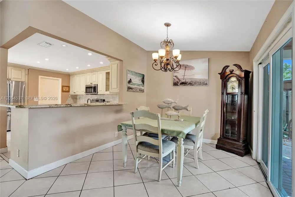 3946 NW 1st Dr Deerfield Beach, FL 33442