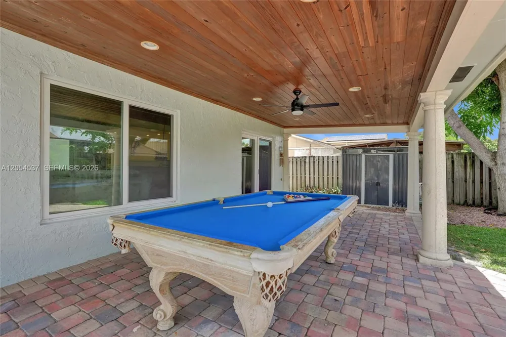 3946 NW 1st Dr Deerfield Beach, FL 33442