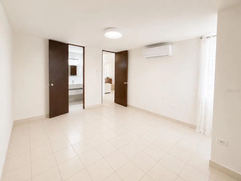 144 PLAZA VIRGEN GORDA Luquillo, PR 00773