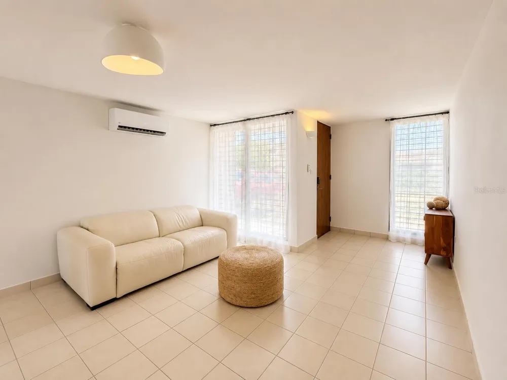 144 PLAZA VIRGEN GORDA Luquillo, PR 00773