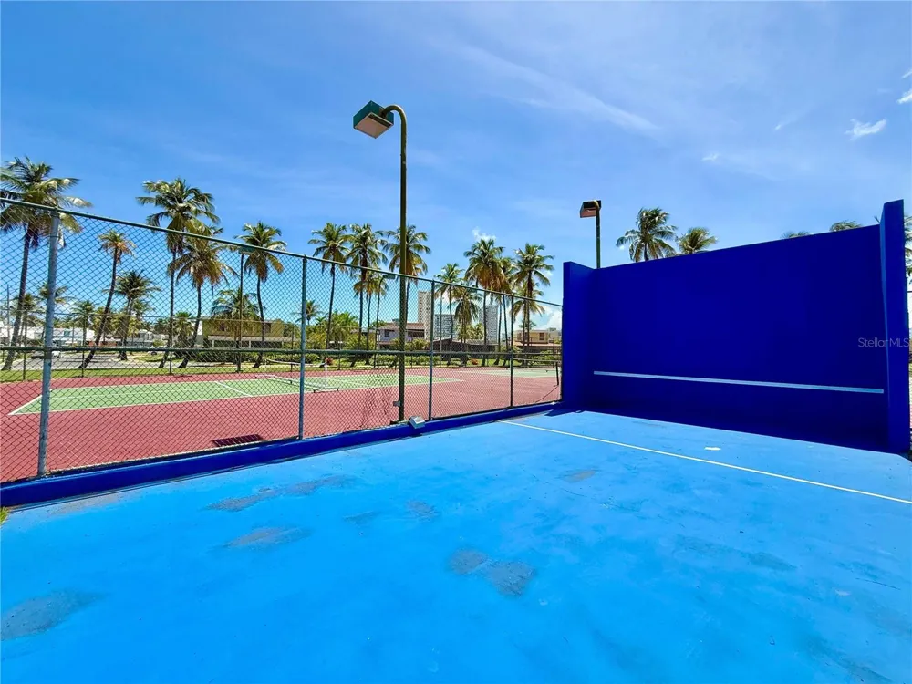 144 PLAZA VIRGEN GORDA Luquillo, PR 00773