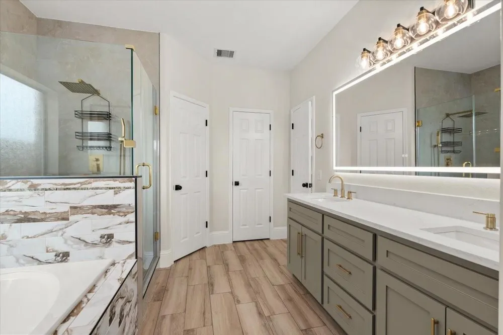 4910 E Meadow Drive Deer Park, TX 77536