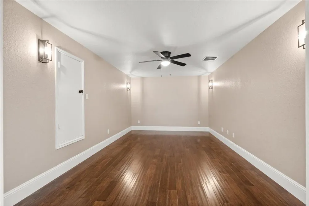 4910 E Meadow Drive Deer Park, TX 77536