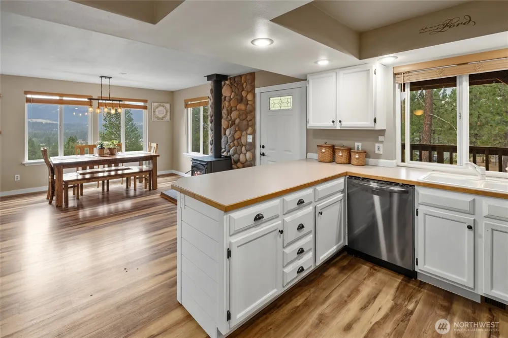 1150 White Road Cle Elum, WA 98922