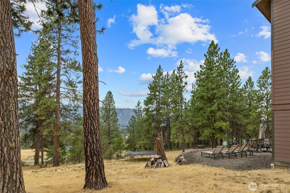 1150 White Road Cle Elum, WA 98922
