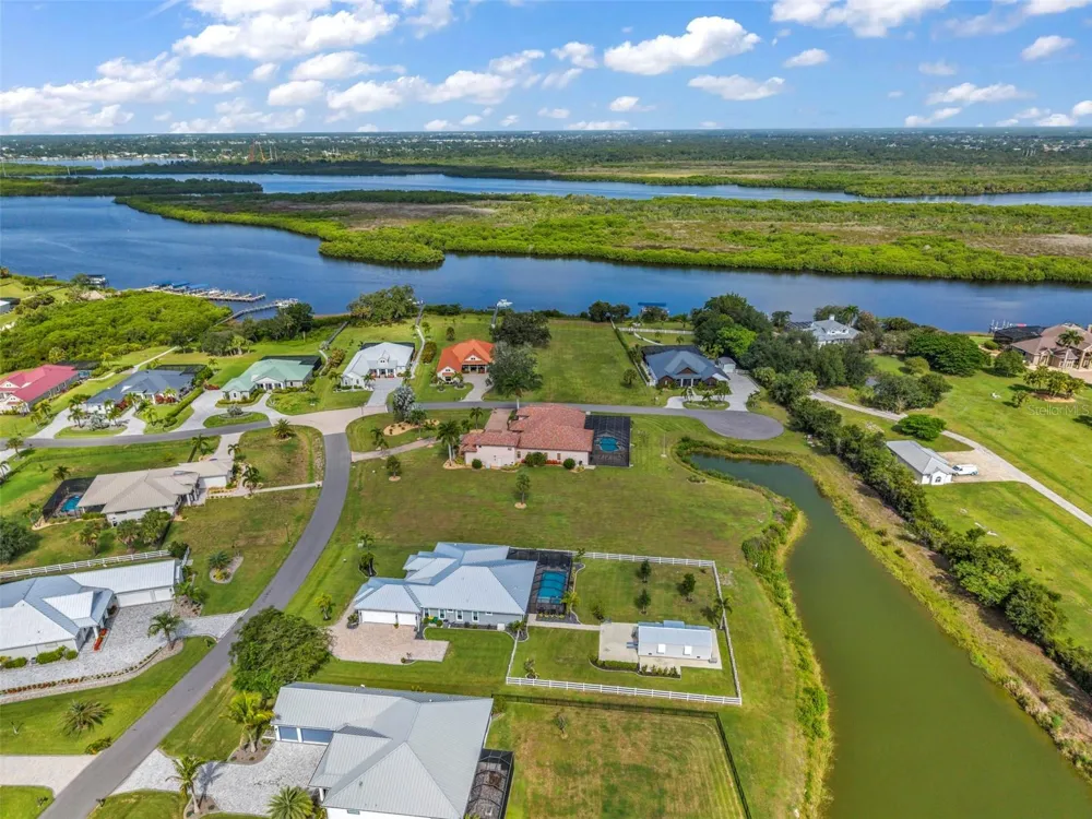 28975 SMUGGLERS LANE Punta Gorda, FL 33982