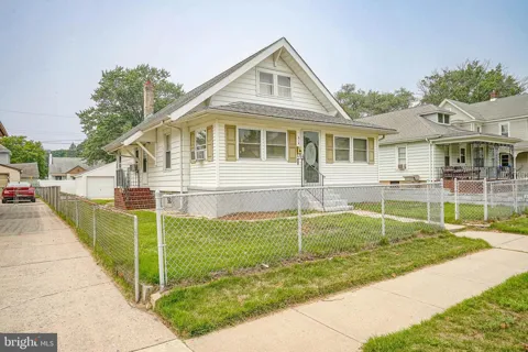 616 BILLINGS AVENUE