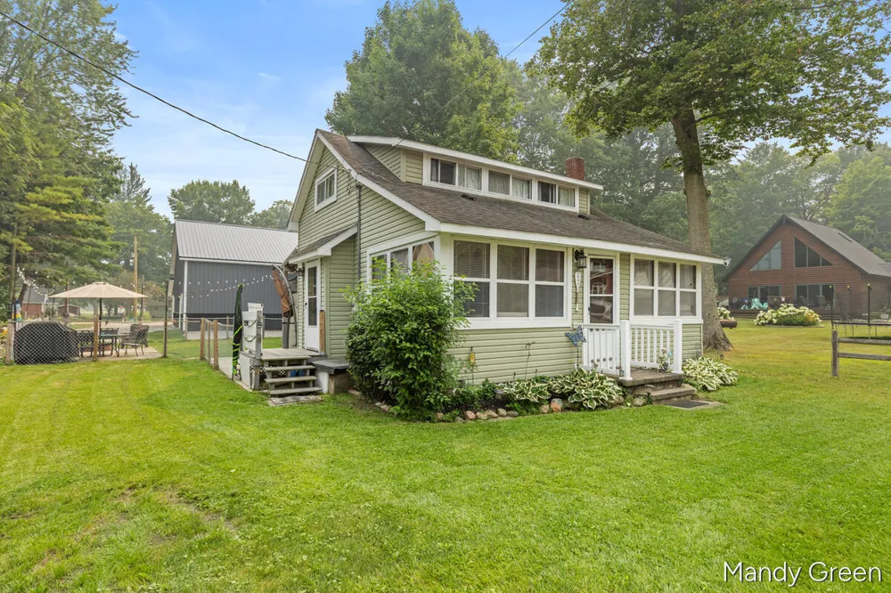 2004 Mildred Street Crystal, MI 48818