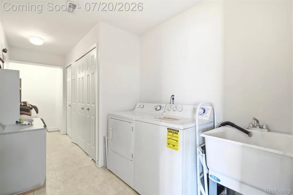 509 Mulberry Street Wyandotte City, MI 48192