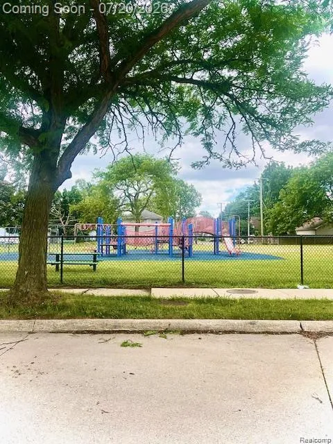 509 Mulberry Street Wyandotte City, MI 48192