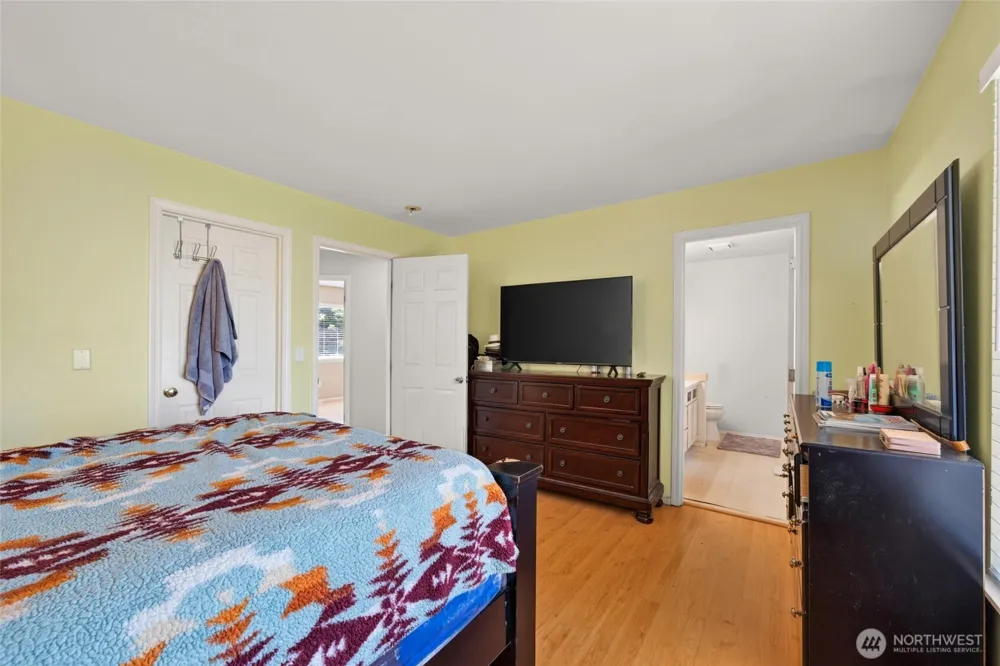 12516 SE 225th Court Kent, WA 98031