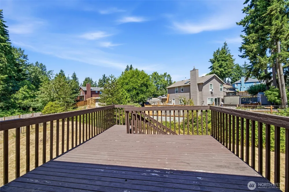 12516 SE 225th Court Kent, WA 98031