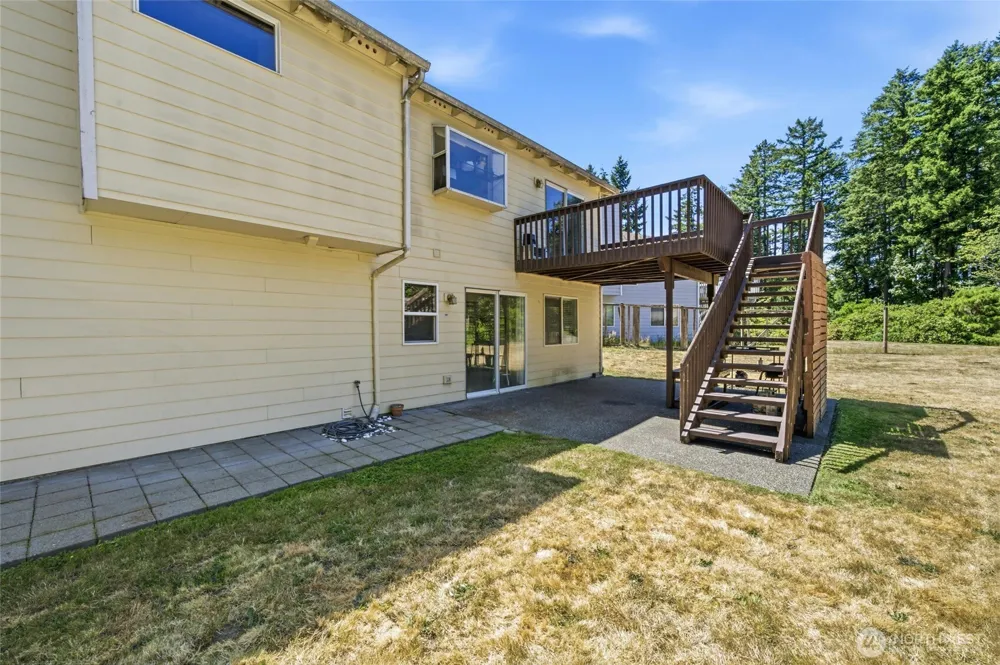 12516 SE 225th Court Kent, WA 98031