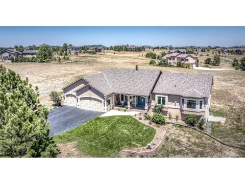 890 E Kings Deer Pt