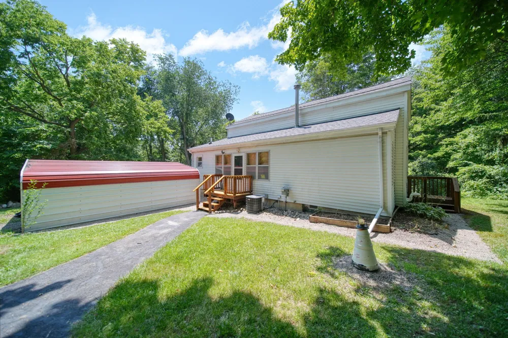 1533 E Munger Road Tecumseh, MI 49286