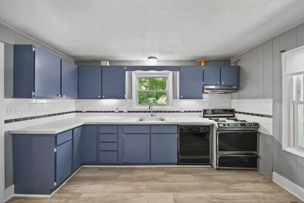 1533 E Munger Road Tecumseh, MI 49286