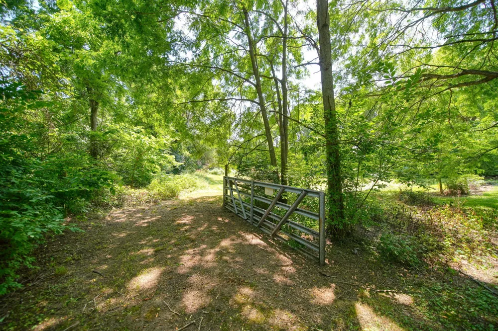 1533 E Munger Road Tecumseh, MI 49286