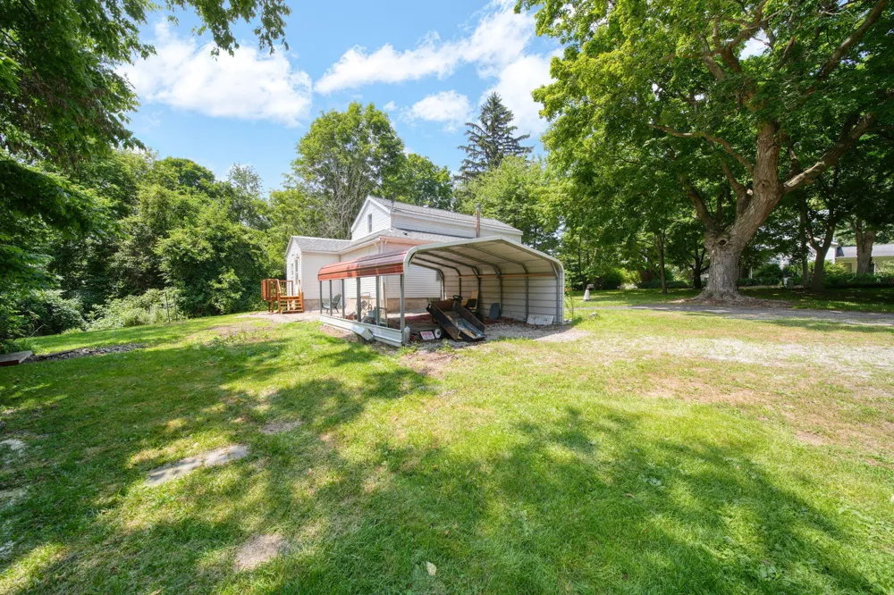 1533 E Munger Road Tecumseh, MI 49286