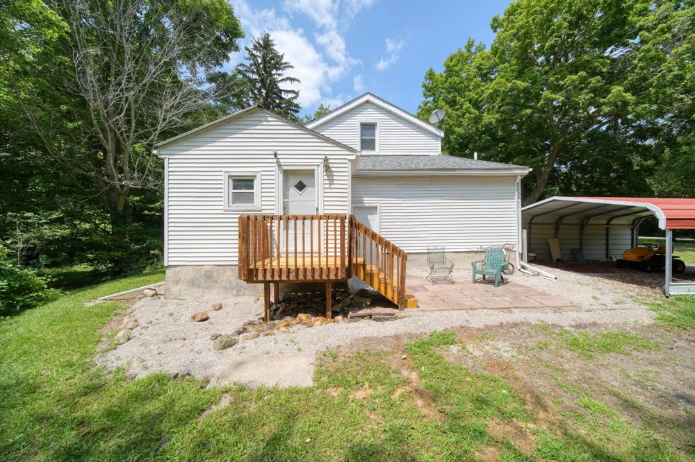 1533 E Munger Road Tecumseh, MI 49286