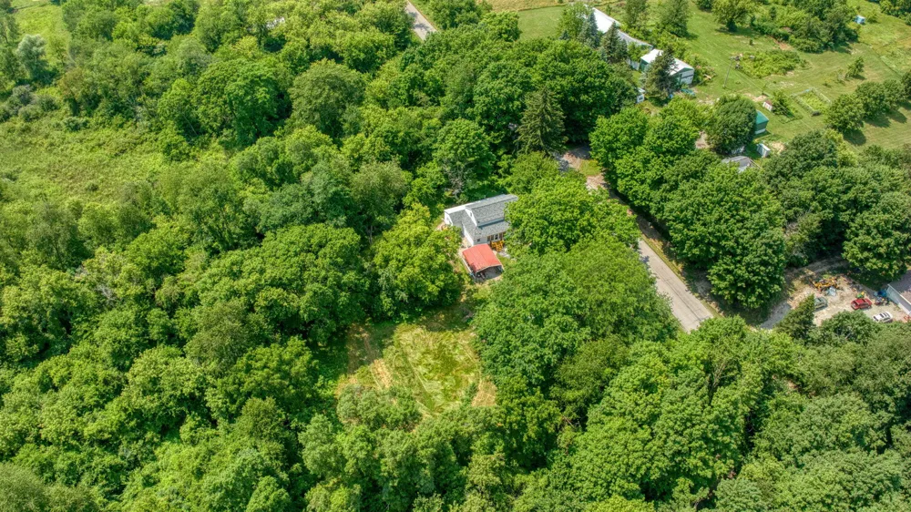 1533 E Munger Road Tecumseh, MI 49286