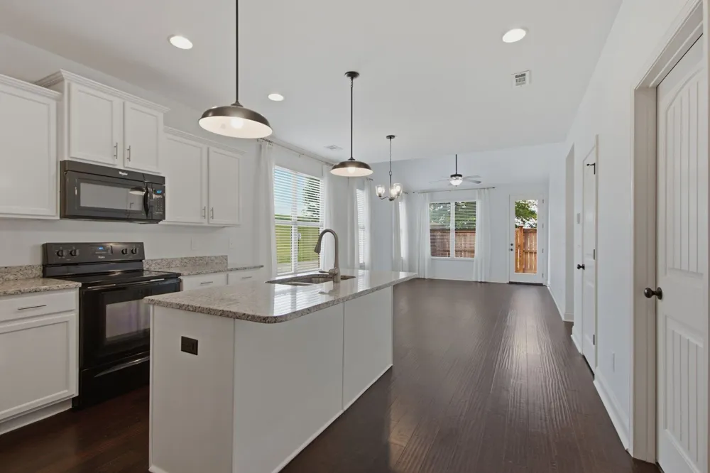 1970 Newark Ln Thompsons Station, TN 37179