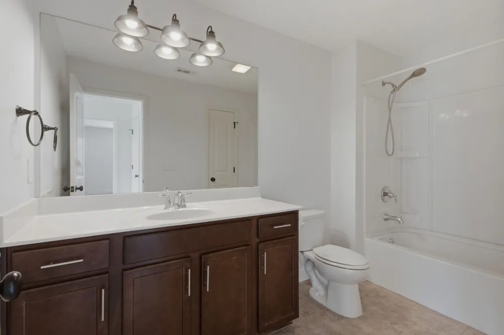 1970 Newark Ln Thompsons Station, TN 37179