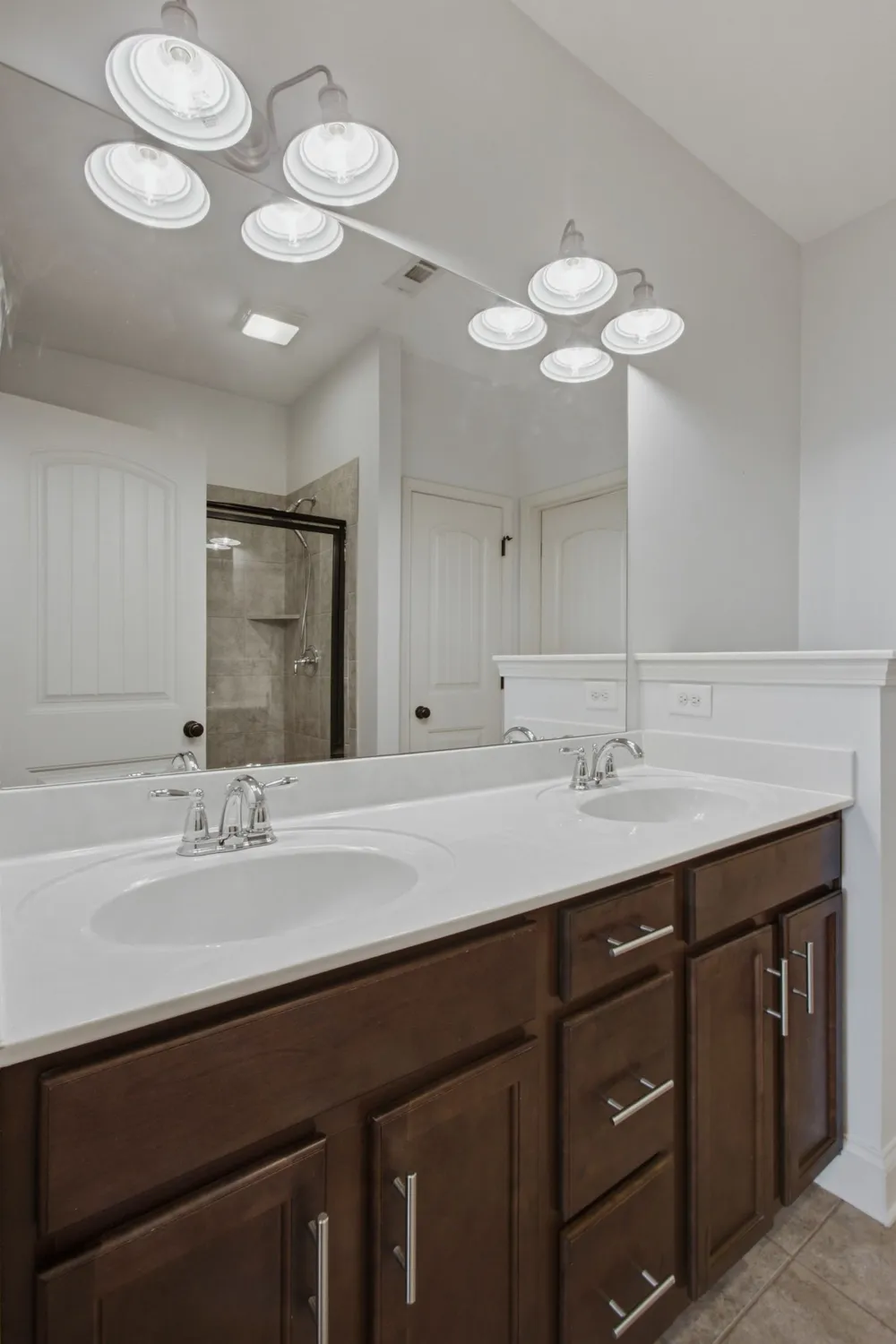 1970 Newark Ln Thompsons Station, TN 37179