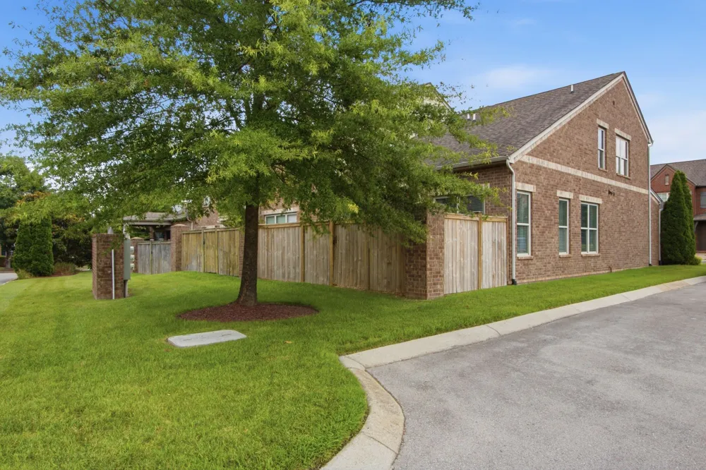 1970 Newark Ln Thompsons Station, TN 37179