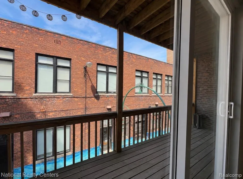 21 Saginaw Street #2A Pontiac City, MI 48342