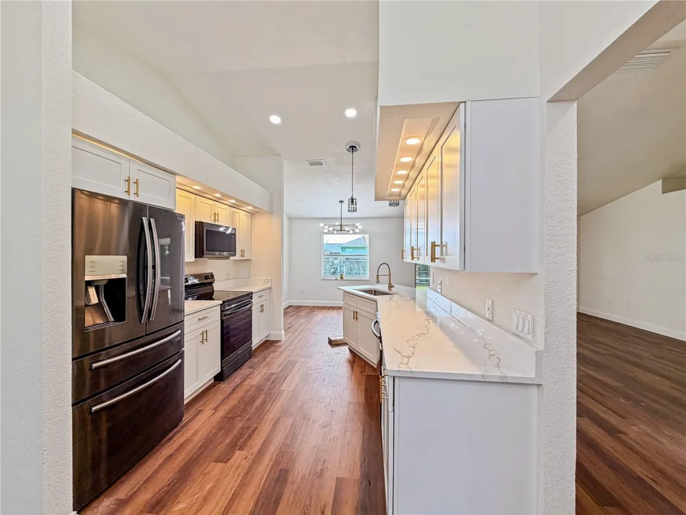 2617 SUNDANCE CIRCLE Mulberry, FL 33860