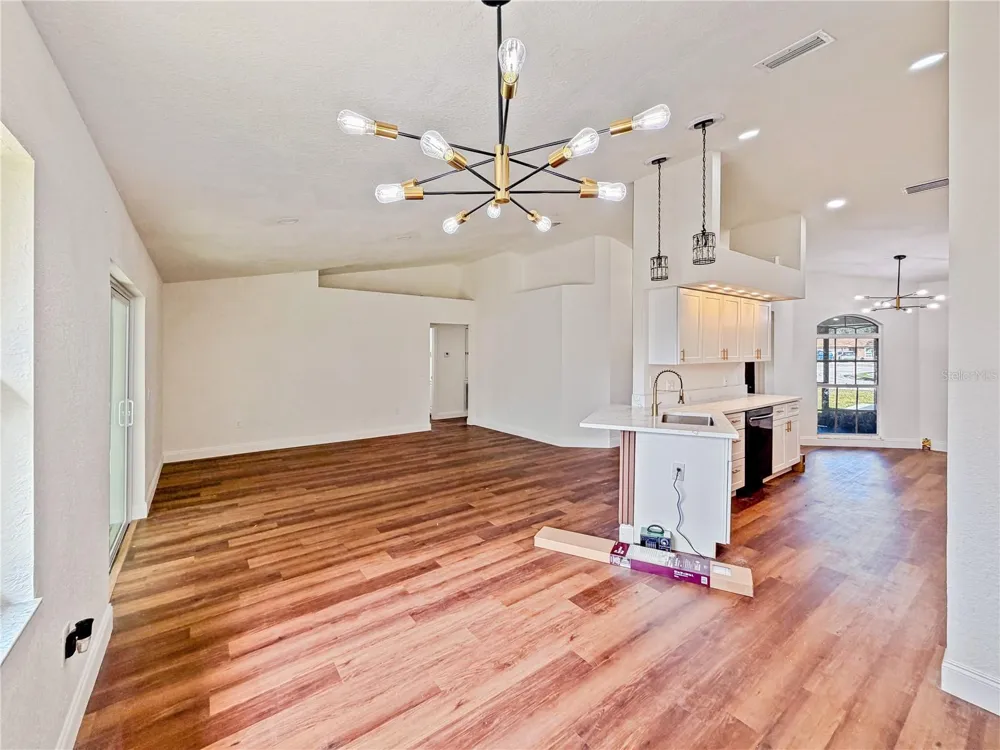 2617 SUNDANCE CIRCLE Mulberry, FL 33860