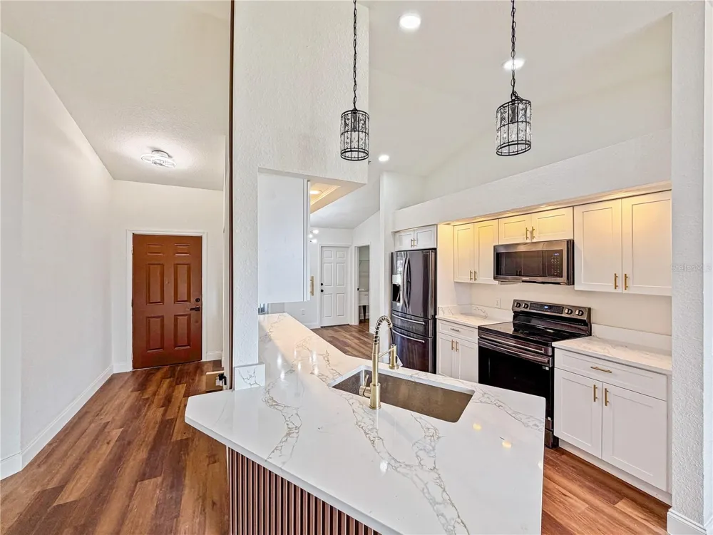 2617 SUNDANCE CIRCLE Mulberry, FL 33860