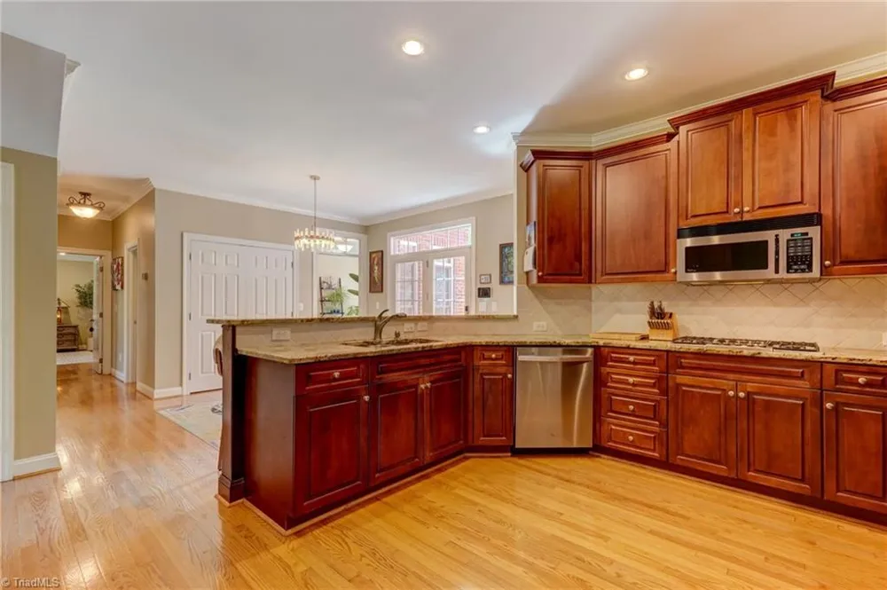 8513 Merriman Farm Road Oak Ridge, NC 27310