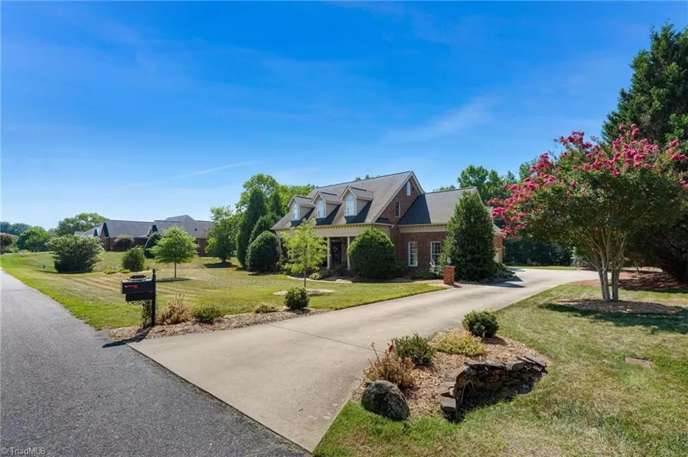 8513 Merriman Farm Road Oak Ridge, NC 27310