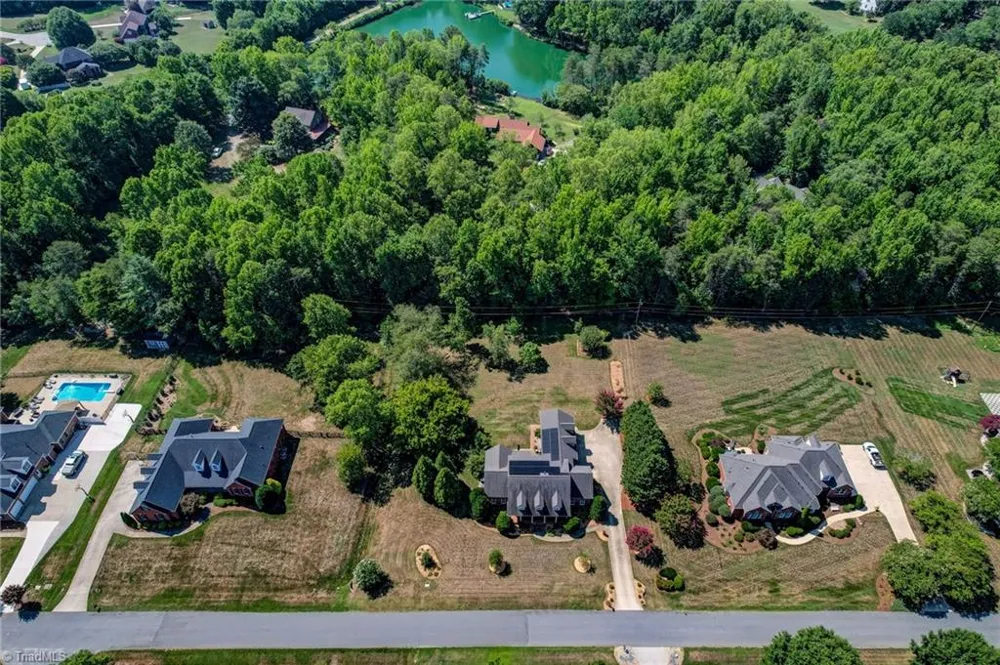 8513 Merriman Farm Road Oak Ridge, NC 27310