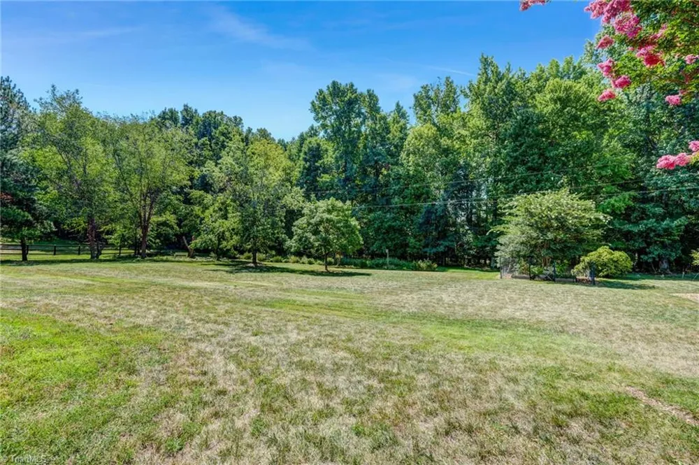 8513 Merriman Farm Road Oak Ridge, NC 27310