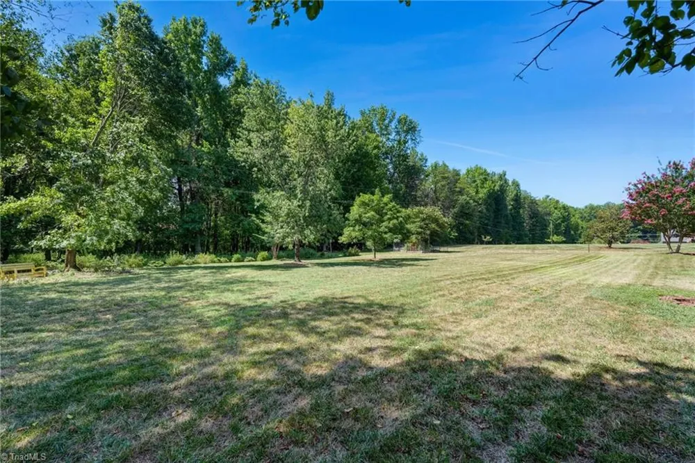 8513 Merriman Farm Road Oak Ridge, NC 27310