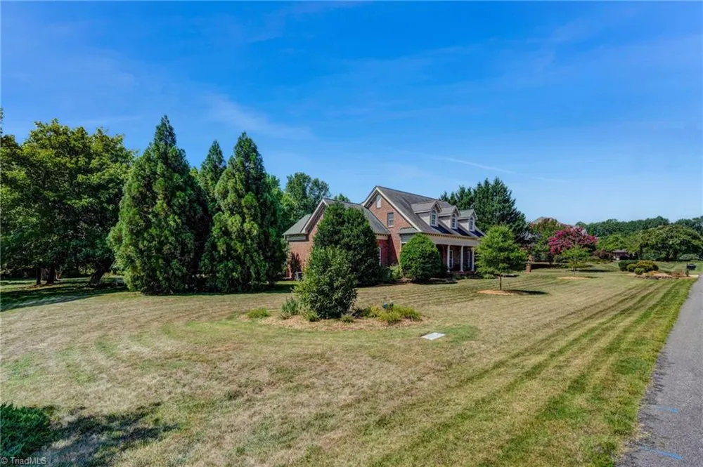 8513 Merriman Farm Road Oak Ridge, NC 27310