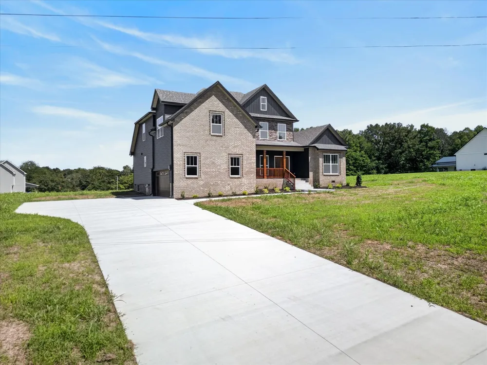 4807 Hunter Rd Southside, TN 37171