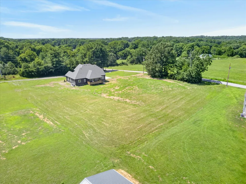 4807 Hunter Rd Southside, TN 37171