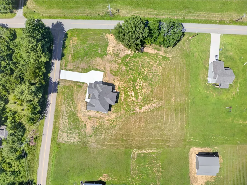 4807 Hunter Rd Southside, TN 37171