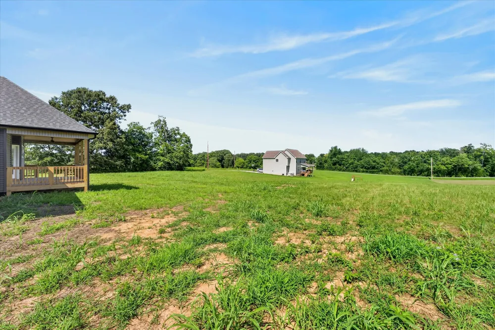 4807 Hunter Rd Southside, TN 37171