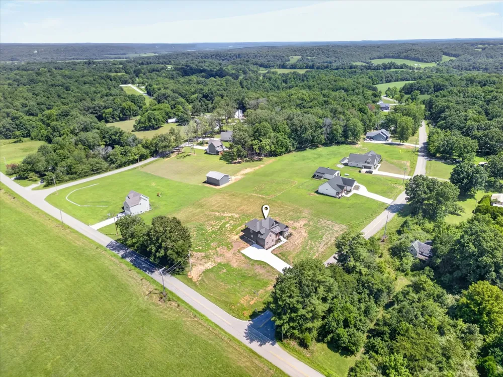 4807 Hunter Rd Southside, TN 37171