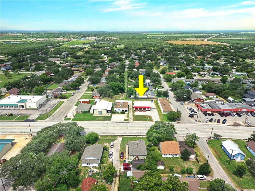 504 S San Patricio Street Sinton, TX 78387