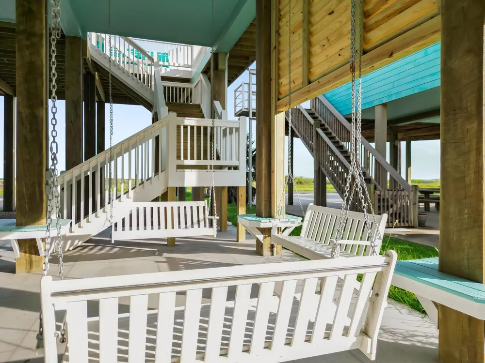 2627 Holiday Drive Crystal Beach, TX 77650
